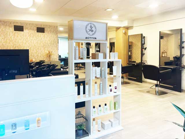 Centro de peluquería y estética unisex en Vigo
